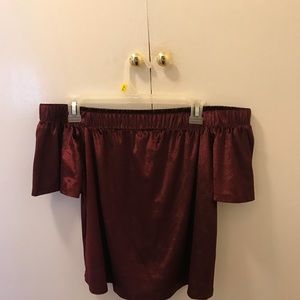 Off the shoulder velvet shirt